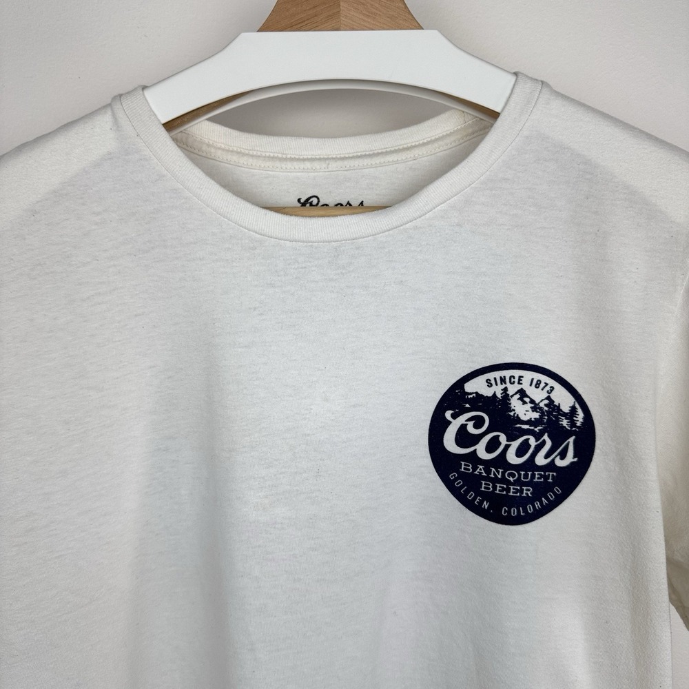Coors Banquet Beer T-Shirt Mens M White Mountain Graphic Since 1873 Mad Engine
